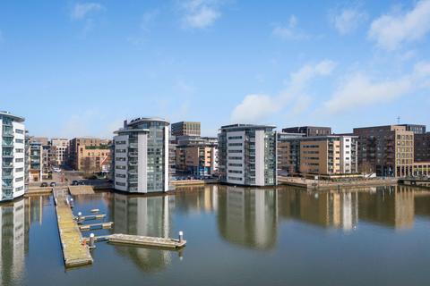 Flat 403, The Mast, 2 Albert Basin Way, London, E16 2QZ