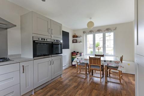 undefined, Field View Lane, Gloucester GL3