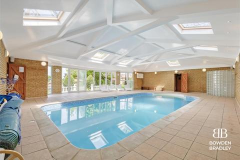 Stocks Farm Murthering Lane, Stapleford Abbotts, Romford, RM4 1JT