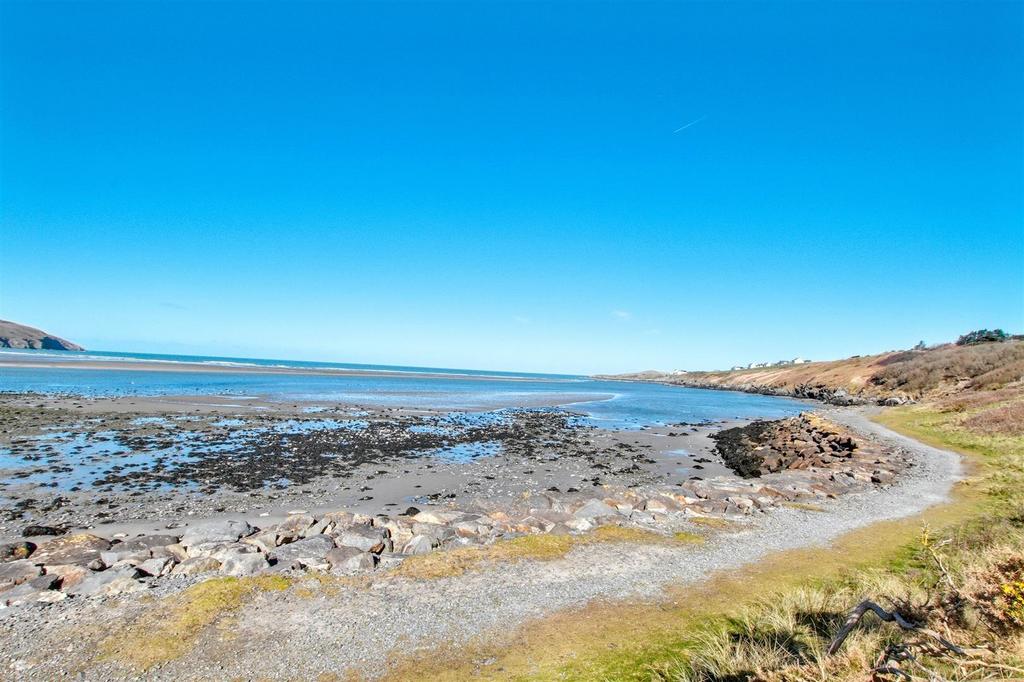 Sea and Estuary Views from the park