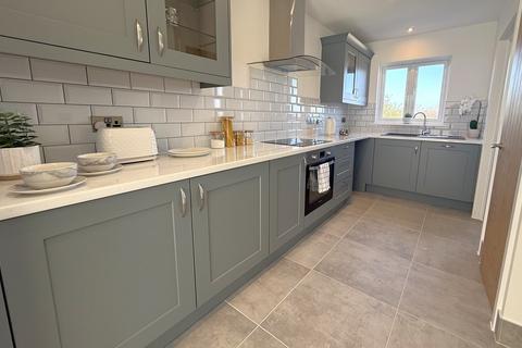 3 bedroom detached house for sale, Chickerell Road, Weymouth