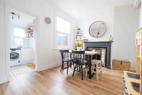 18 Perry Hall Road, Orpington, BR6 0HS