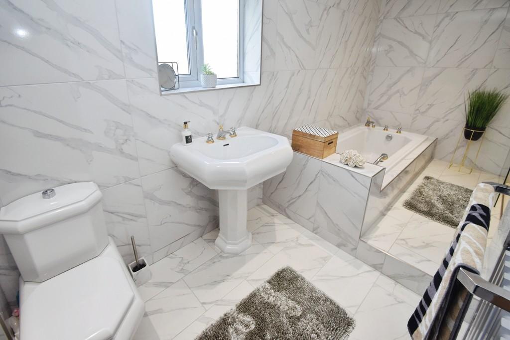 67c9eb3c-Bathroom