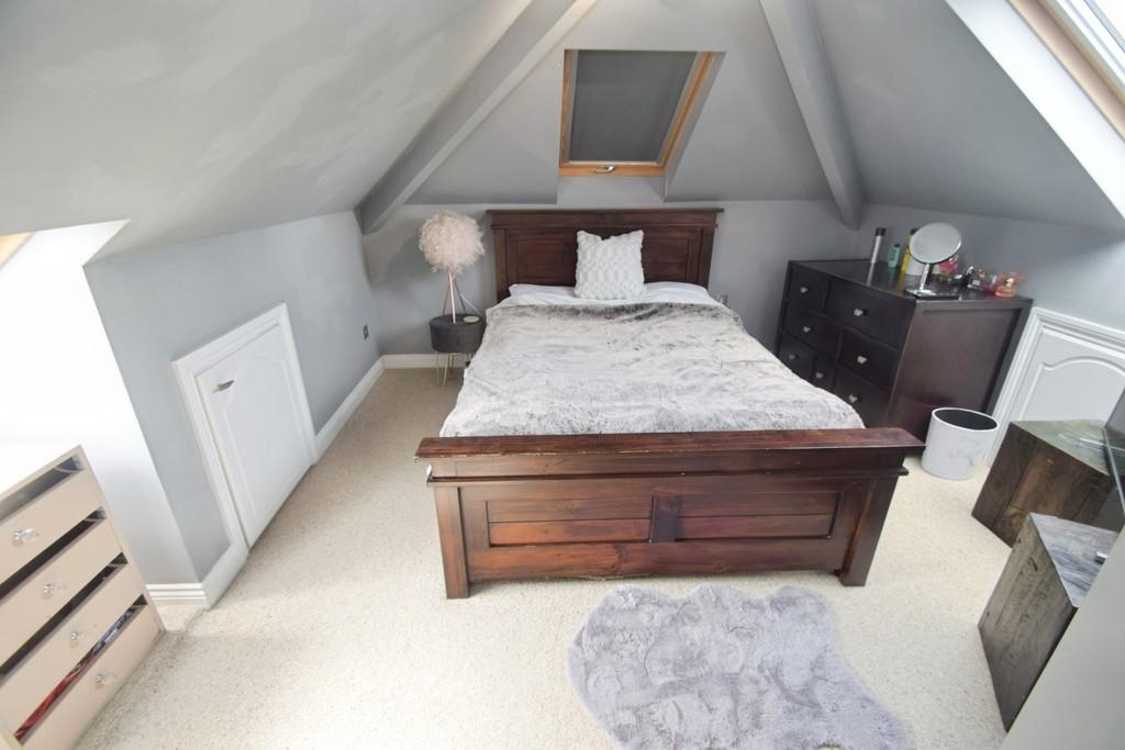 81de0776-Bedroom 204