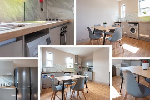 Studio to rent, Room 8, 22 Bridge End Road
