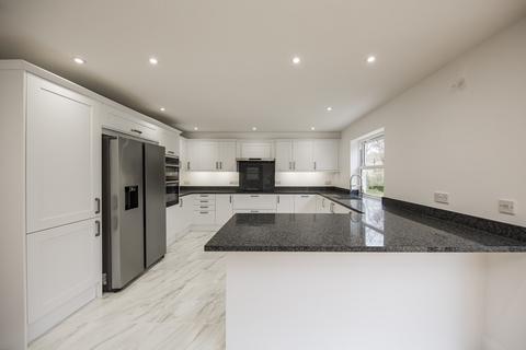 4 bedroom detached house for sale, Walshes Road, Crowborough