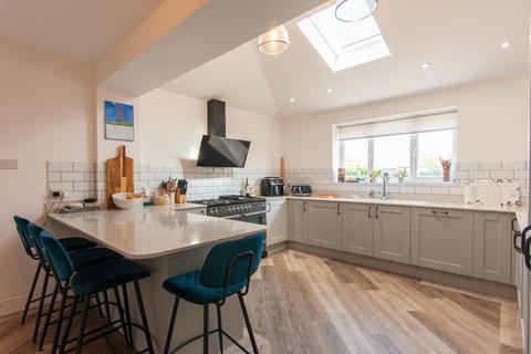 3 bedroom semi-detached house for sale, Coltman Avenue, Beverley HU17
