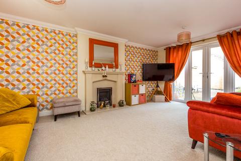 4 bedroom detached house for sale, Goulsbra Road, Rushden NN10