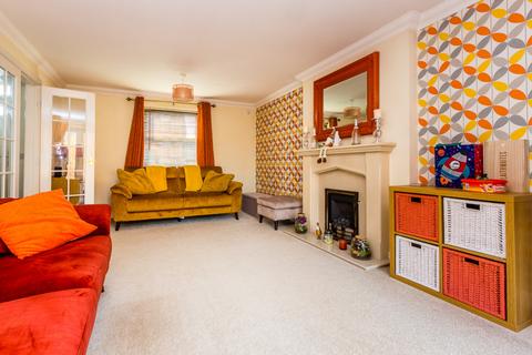 4 bedroom detached house for sale, Goulsbra Road, Rushden NN10
