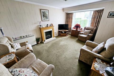 36 Ellesmere Crescent, Brackley, NN13 6BS