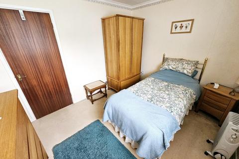 36 Ellesmere Crescent, Brackley, NN13 6BS
