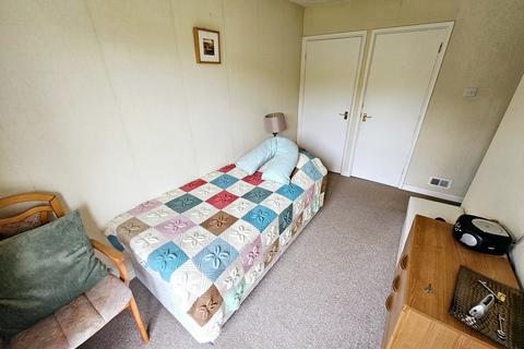 36 Ellesmere Crescent, Brackley, NN13 6BS