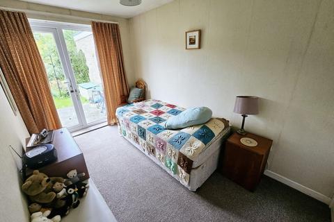36 Ellesmere Crescent, Brackley, NN13 6BS