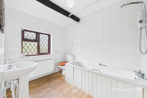 22 Churnet Row, Rocester, Uttoxeter, ST14 5JT