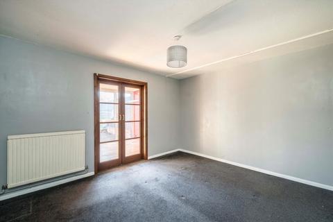 16 Allingham Close, London, W7 1NA