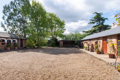 5 bedroom country house for sale, Coventry Road, Southam, Warwickshire CV47 1BG