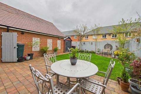 19 Alanbrooke Road, Saighton, Chester, CH3 6DN