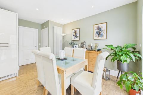 19 Alanbrooke Road, Saighton, Chester, CH3 6DN