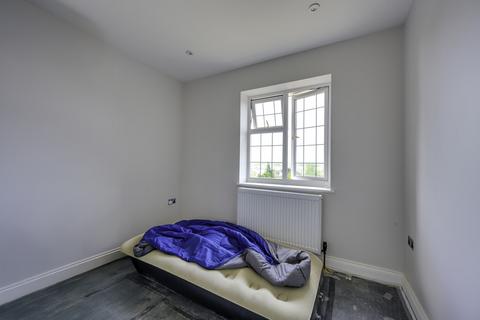 17 Belstead Avenue, Ipswich, IP2 8NP