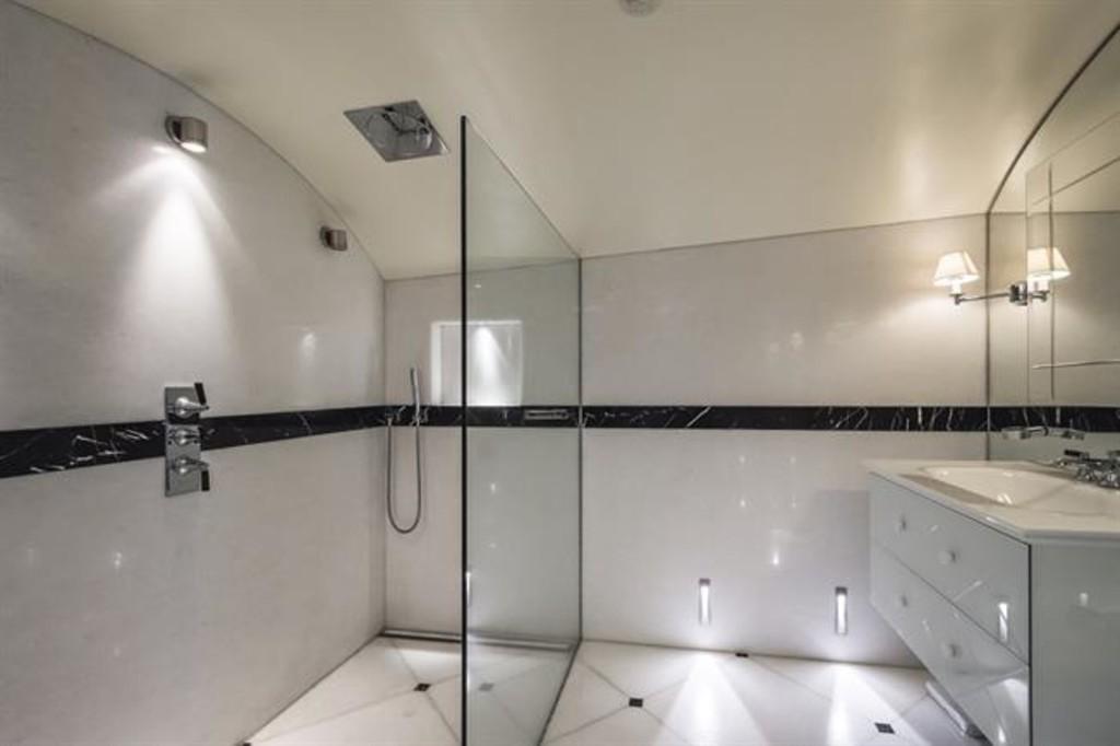 Shover Room Flat A