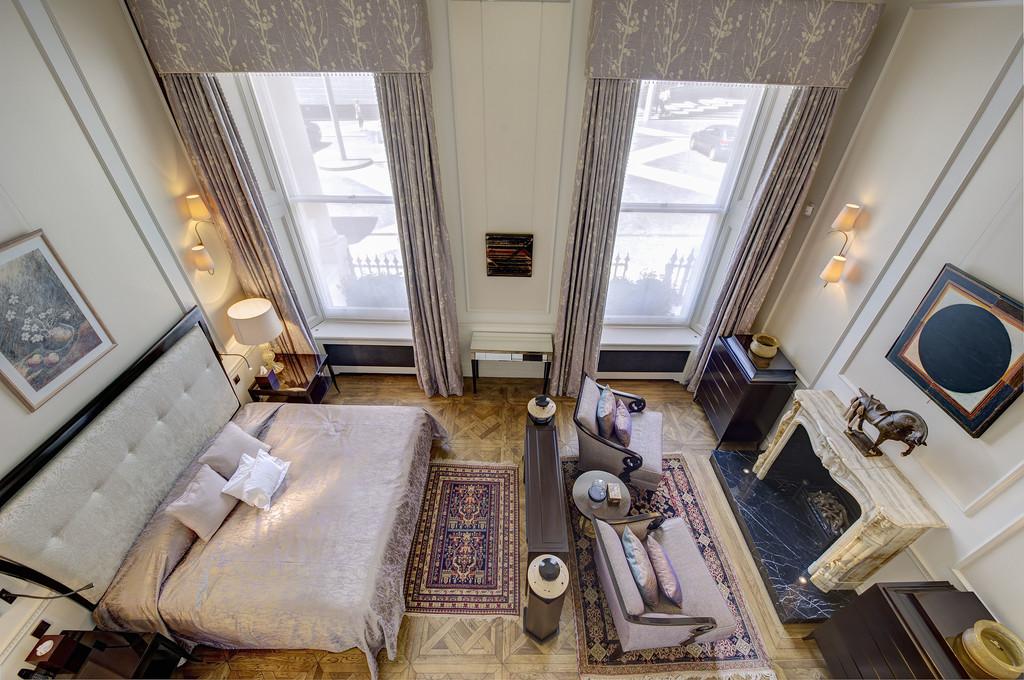 57a princes gate -master bedroom