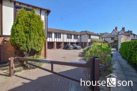 3 bedroom apartment for sale, West Cliff Mews, St. Michaels Road, West Cliff, Bournemouth, BH2