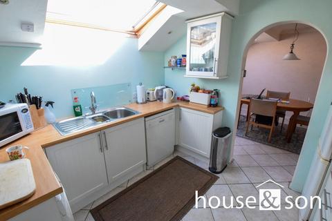 3 bedroom apartment for sale, West Cliff Mews, St. Michaels Road, West Cliff, Bournemouth, BH2