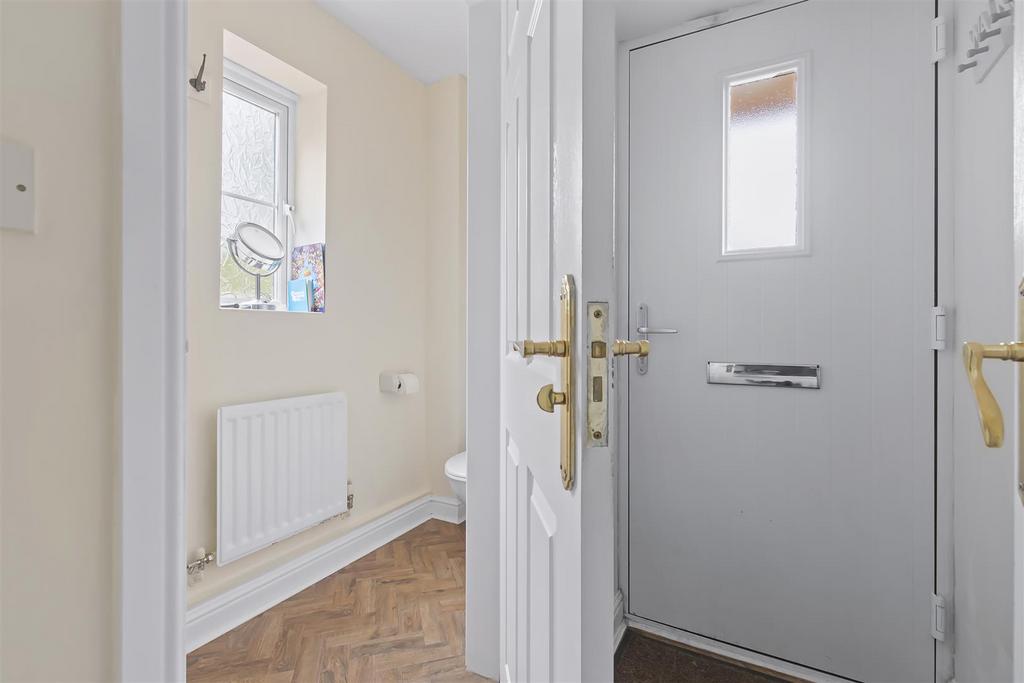 Entrance & Downstairs WC