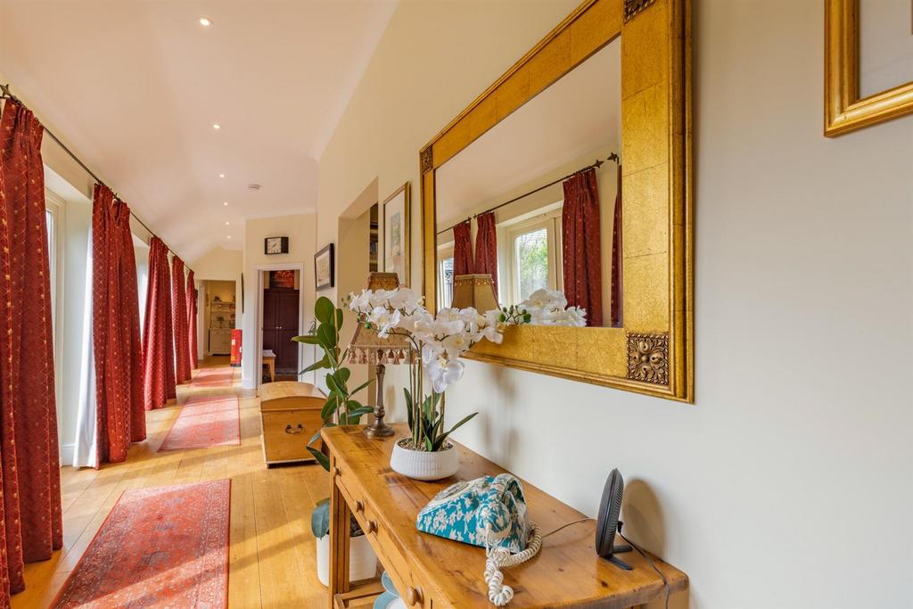 8643048-interior14.jpg