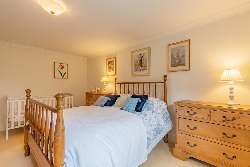 8643048-interior21.jpg