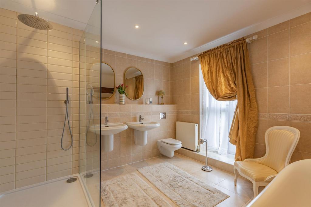 8643048-interior30.jpg