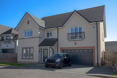 5 bedroom detached house to rent, West Craigbank Crescent, Cults, Aberdeen