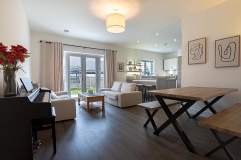 5 bedroom detached house to rent, West Craigbank Crescent, Cults, Aberdeen