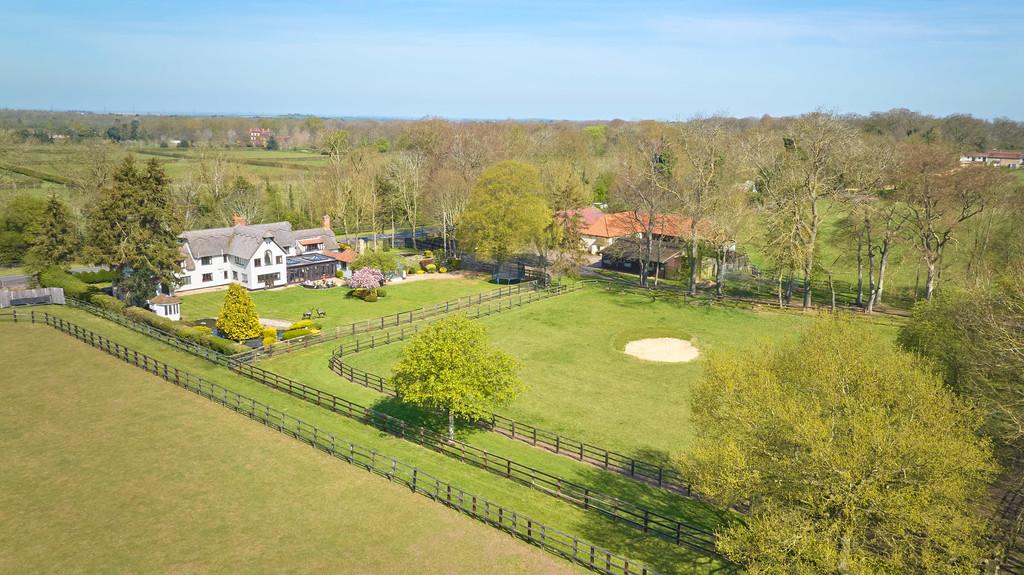 The Thatches 1104250005