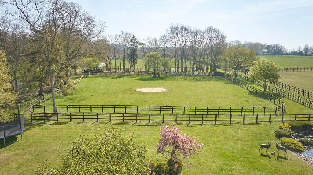 The Thatches 1104250070