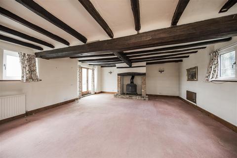 4 bedroom barn conversion for sale, Lower Road, Maidstone ME15