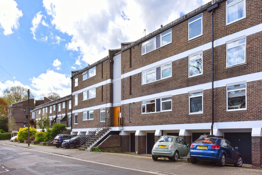 8 Skipworth Road (11)