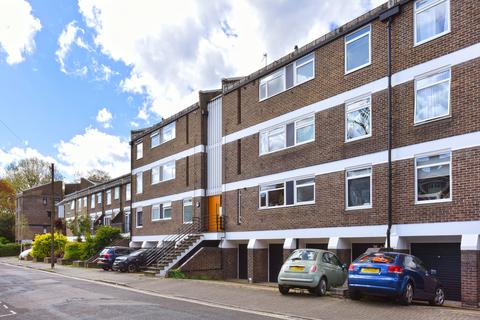 8 Skipworth Road, London, E9 7JH