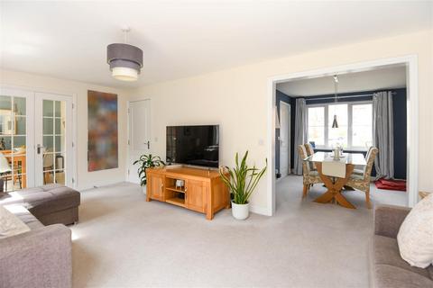 30 Hutton Close, Hilperton, Trowbridge, BA14 7WW