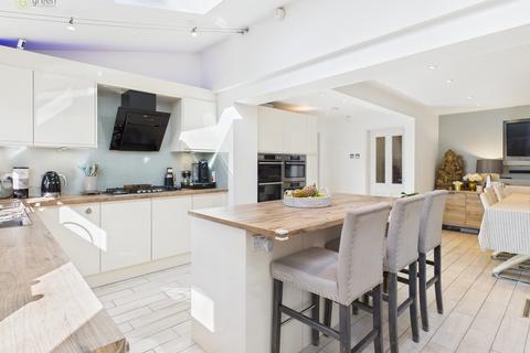 3 bedroom semi-detached house for sale, Woodland Grove, Birmingham B43