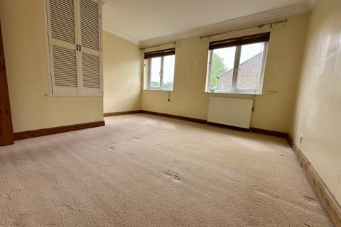 undefined, Sevenfields, Highworth SN6