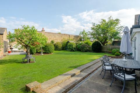 5 bedroom detached house for sale, West Common Road, Bromley BR2