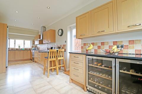 5 bedroom detached house for sale, West Common Road, Bromley BR2