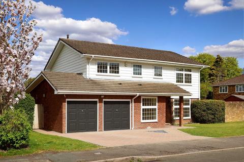 5 bedroom detached house for sale, Southcote Way, Penn, Buckinghamshire, HP10