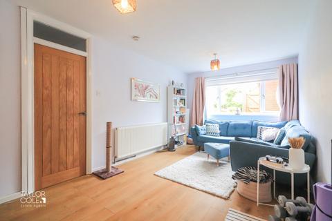 16 Calder, Wilnecote, Tamworth, B77 4BS