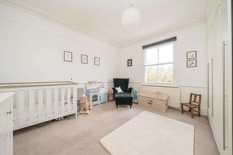 Flat 2, 207 Stanley Road, Twickenham, TW2 5NW