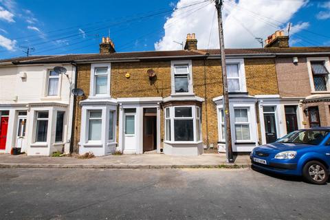 Studio to rent, James Street, Sheerness ME14