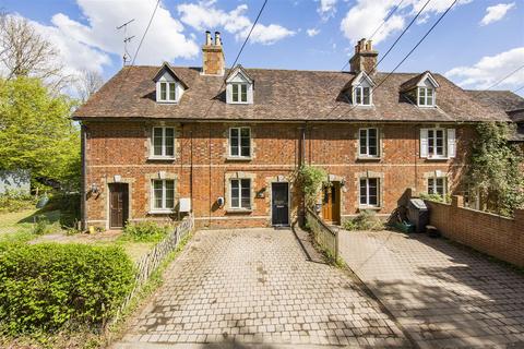 3 bedroom terraced house for sale, Park Farm Road, West Malling ME19
