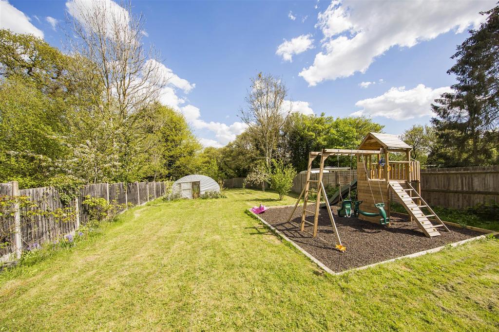 Large Rear Garden