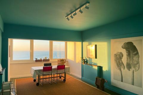 1 bedroom flat for sale, Marine Court, St Leonards On Sea, East Sussex, TN38